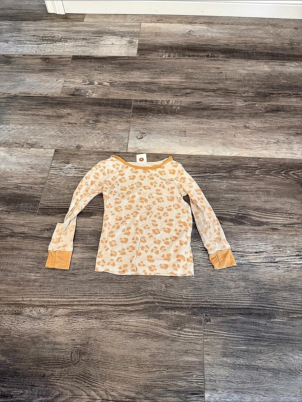 Cozy Pixies Long Sleeve Animal Print Top in Orange & Cream Size 3Y